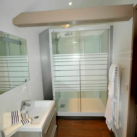 Relais O16 3*